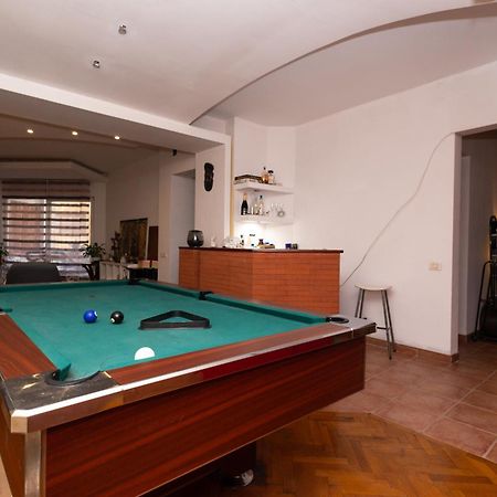Shared Retro Vintage Luxury Apartment Βουκουρέστι Εξωτερικό φωτογραφία