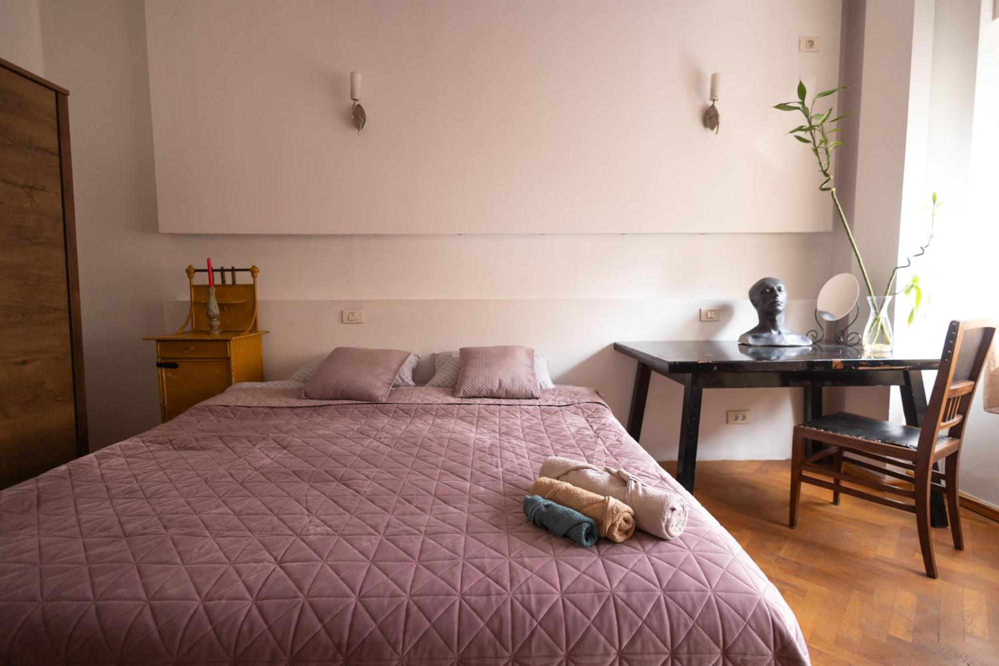 Shared Retro Vintage Luxury Apartment Βουκουρέστι Εξωτερικό φωτογραφία